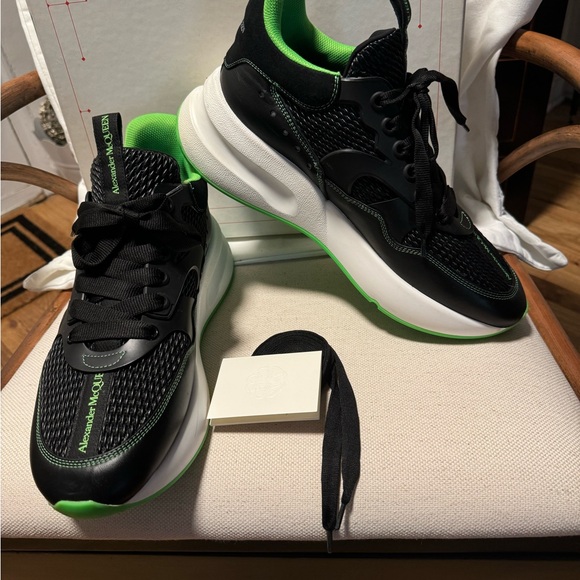 Men’s Platform Sneakers - Picture 1 of 3